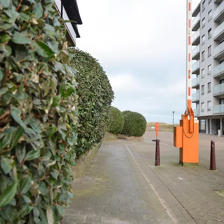 Plaza I2811 With Lateral Sea View Apartment Oostduinkerke