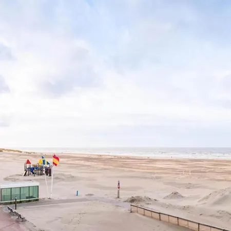 Plaza I2811 With Lateral Sea View * Oostduinkerke