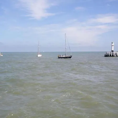 Nieuwpoort Near Promenade