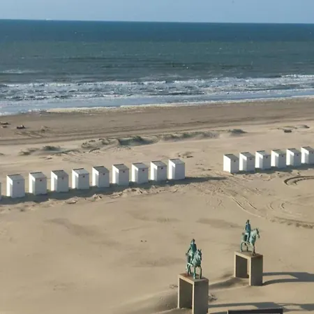 Nieuwpoort Near Promenade